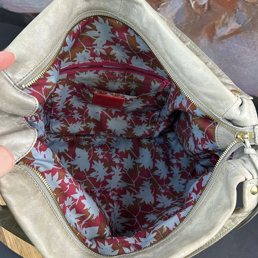 HOBO Metallic Pearl Leather Shoulder Bag in Champagne - Picture 6 of 8